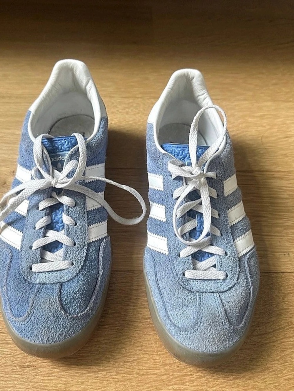 adidas Gazelle Blue & White Sneakers US W8.5